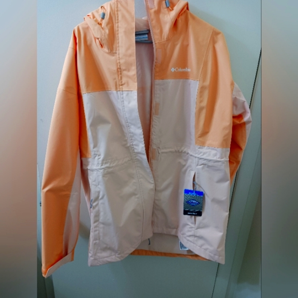 Columbia Women's Peach and Cream Raincoat